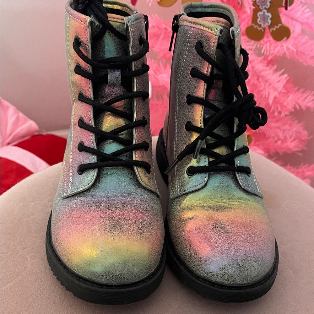 The Children's Place Iridescent Lace-Up Boots
